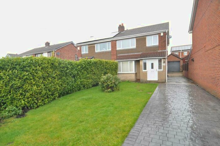 3 Bedroom Semi-Detached House To Rent In Newhill Road, Monk Bretton, S71