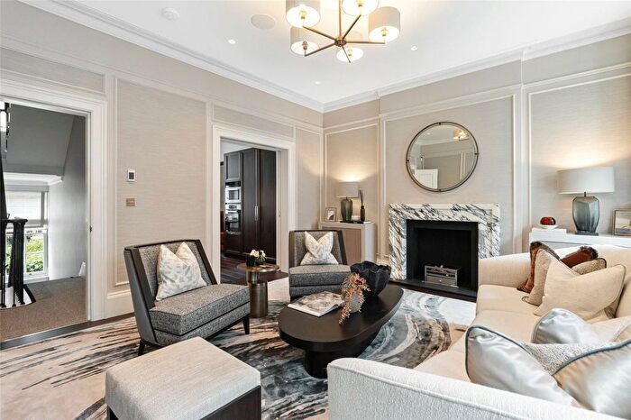 3 Bedroom Flat For Sale In Ebury Street, London, SW1W