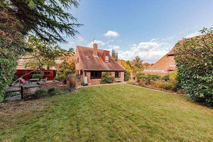 3 Bedroom Detached House For Sale In The Street, Newnham, ME9