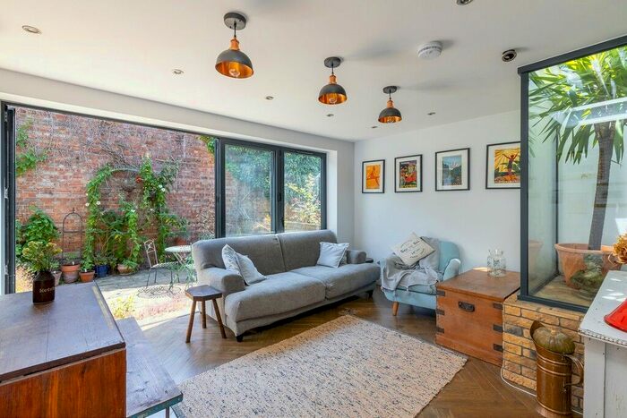 1 Bedroom Flat To Rent In Knivet Road, Fulham, SW6