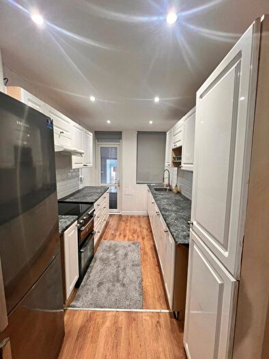 4 Bedroom Terraced House To Rent In Whitehall Road, Grays, RM17