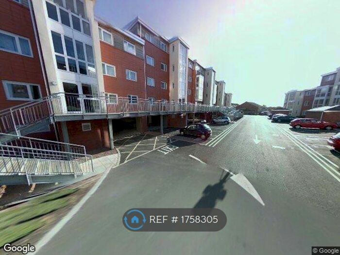 2 Bedroom Flat To Rent In Nautica, Selby, YO8