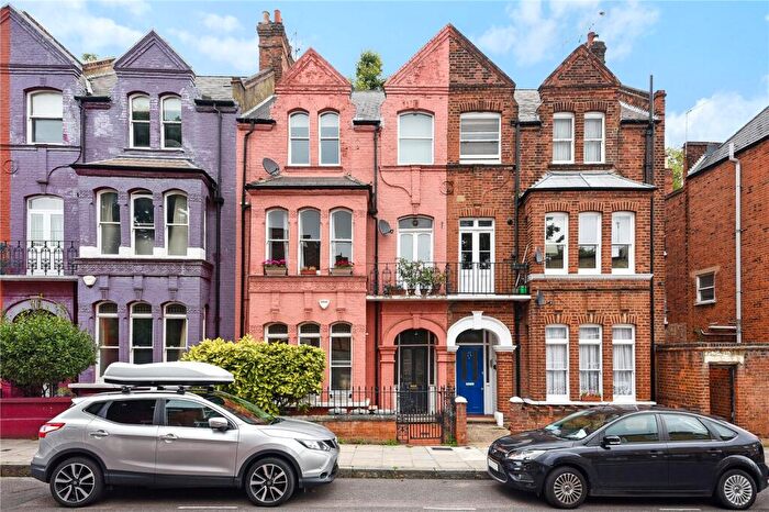 2 Bedroom Apartment To Rent In Baalbec Road, London, N5