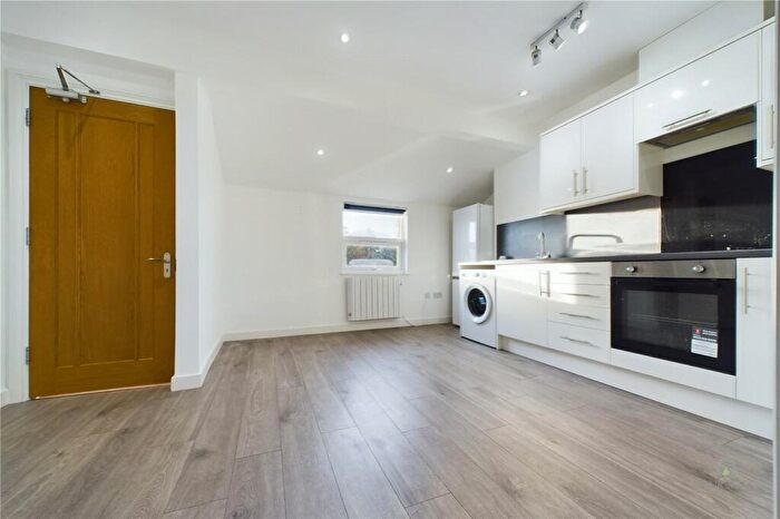 1 Bedroom Flat To Rent In St. Pauls Road, Northampton, Northamptonshire, NN2