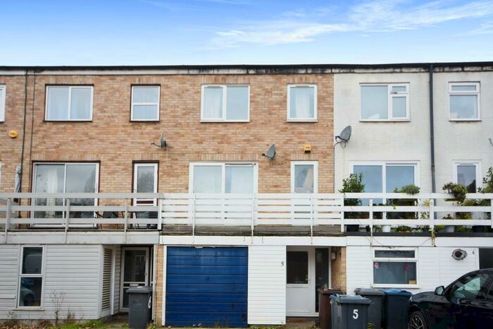 3 Bedroom Terraced House To Rent In Wilton Close, Bishops Stortford, CM23