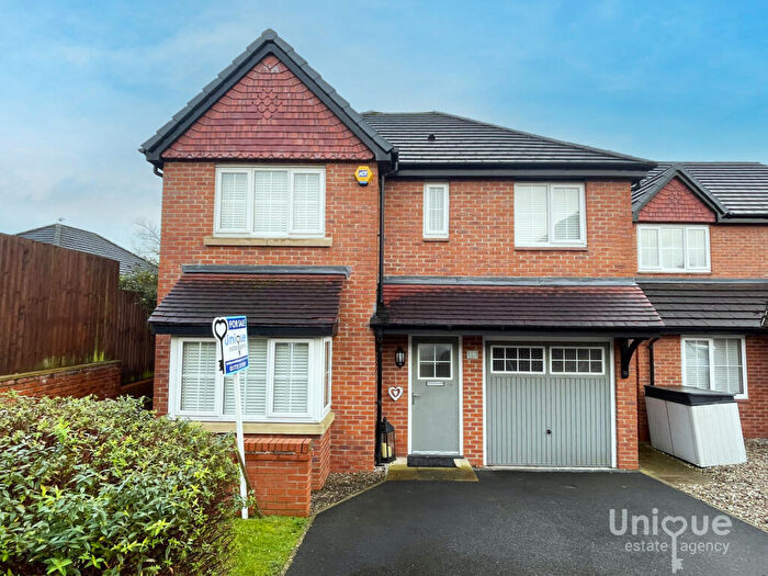 4 Bedroom Detached House For Sale In Oakwood Drive, Wesham, PR4