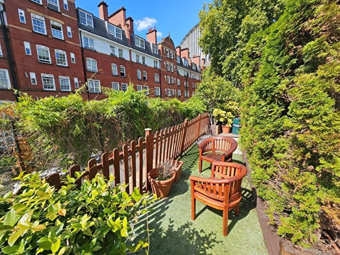Studio To Rent In Cartwright Gardens, Bloomsbury, WC1H