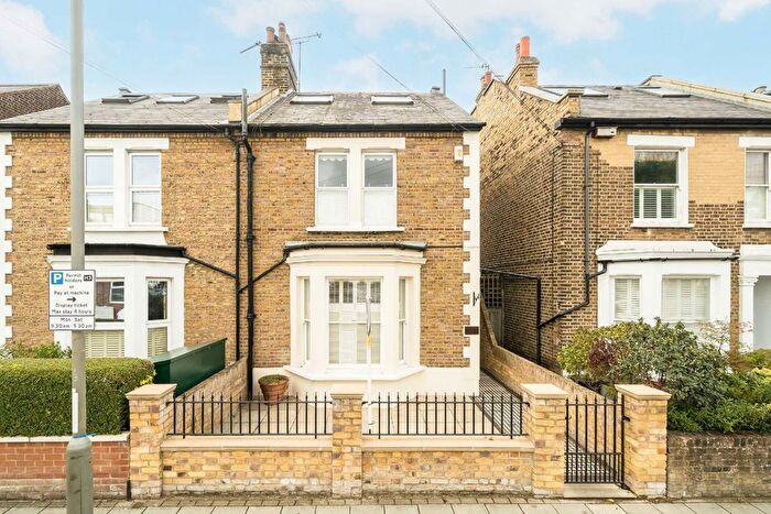 5 Bedroom Property For Sale In Fernlea Road, Balham, SW12