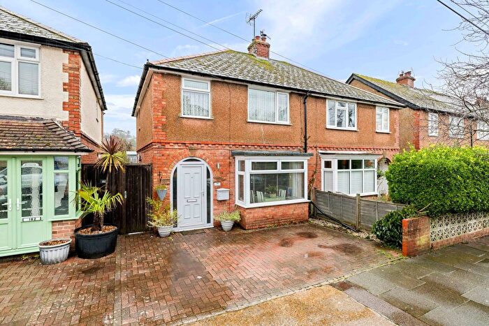 3 Bedroom Semi Detached House For Sale In Lewisham Road, River, Dover, CT17