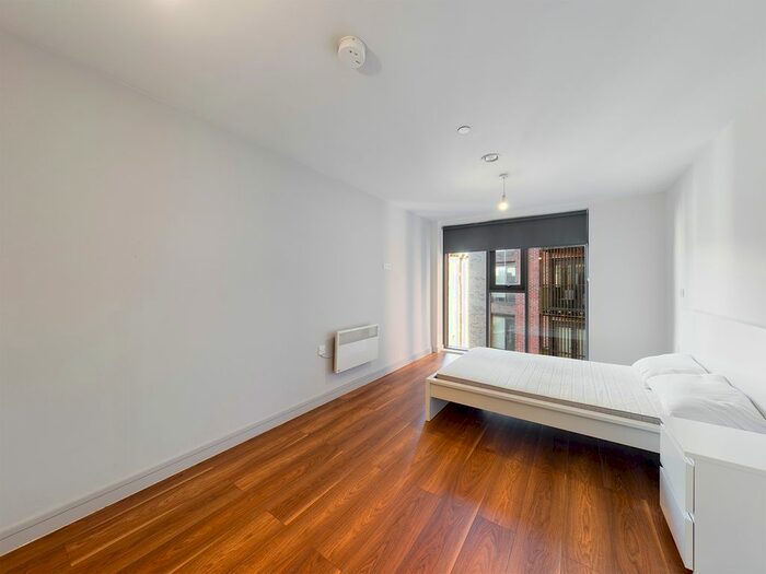 1 Bedroom Flat To Rent In Nation Way, City Centre, Liverpool, L1