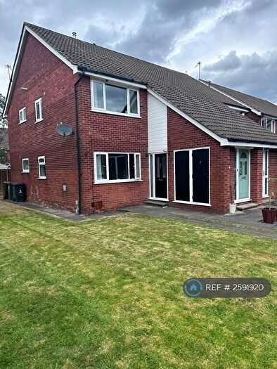 2 Bedroom Flat To Rent In Denton, Manchester, M34