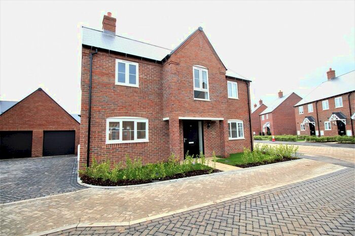 3 Bedroom Detached House To Rent In Kedge Road, Sonning Common, RG4