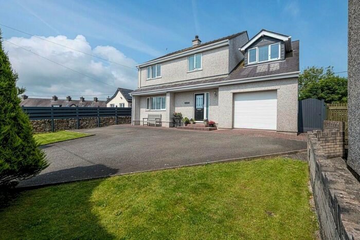 4 Bedroom Detached House For Sale In Llanbedrgoch, LL76