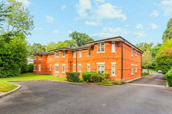 2 Bedroom Flat To Rent In The Garden House, London Road, Sunningdale, Berkshire, SL5