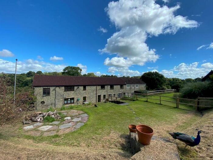 4 Bedroom Cottage To Rent In Castle Orchard, Pen Selwood, Wincanton, BA9