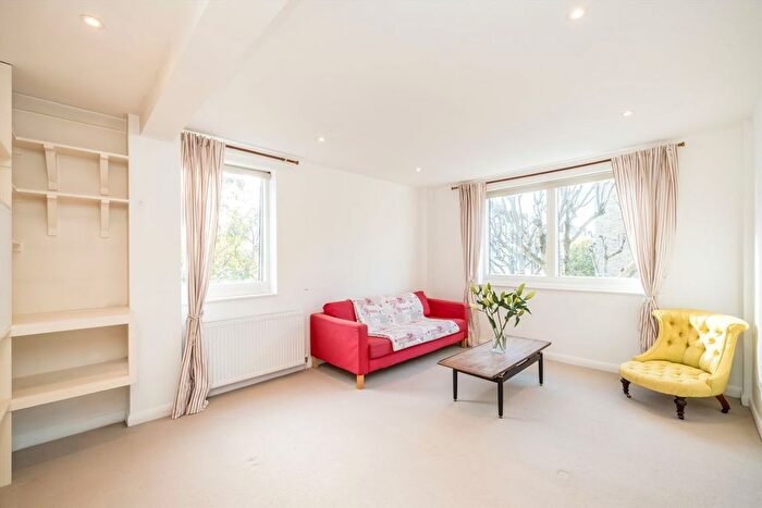 2 Bedroom Flat For Sale In Sussex Street, Pimlico, SW1V