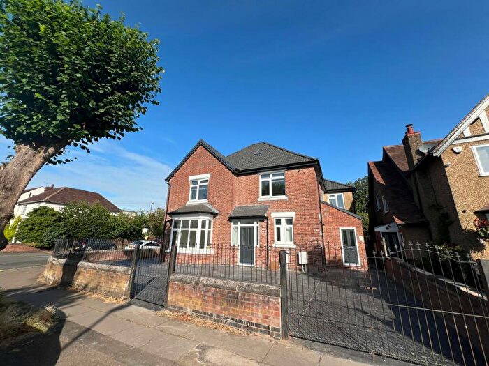 3 Bedroom Semi-Detached House To Rent In Belvedere Road, Earlsdon, Coventry, CV5