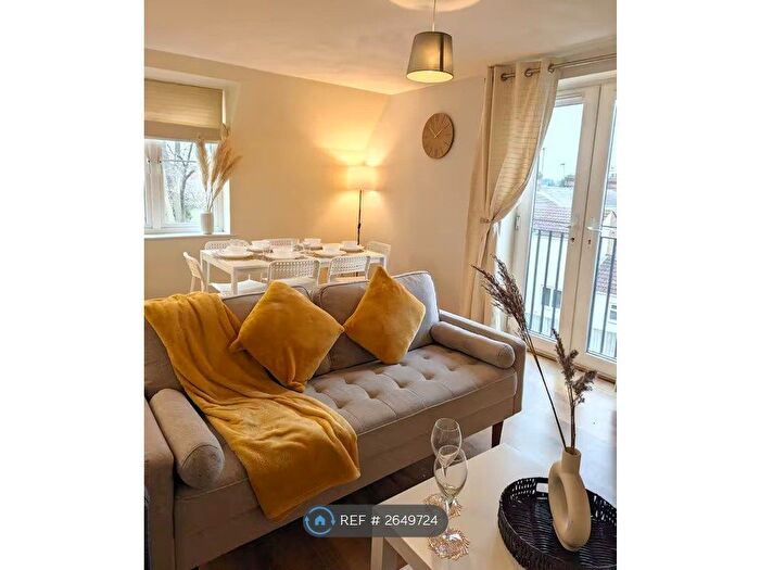 2 Bedroom Flat To Rent In Shafto Road, Ipswich, IP1