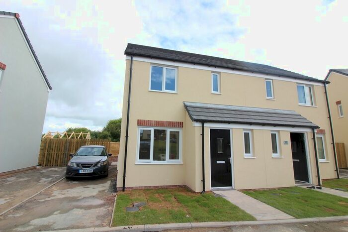 3 Bedroom Semi-Detached House To Rent In Turnberry Close, Hubberston, Milford Haven, SA73