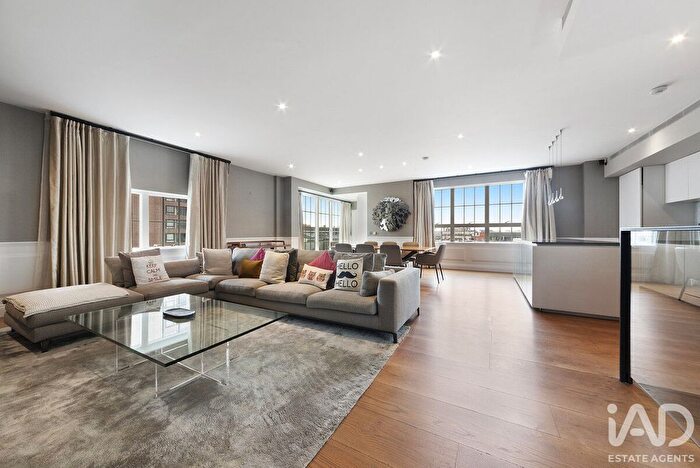 3 Bedroom Penthouse For Sale In Marshall Street, London, W1F