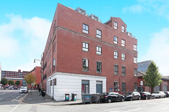 2 Bedroom Flat For Sale In Boundary Lane, Manchester, M15