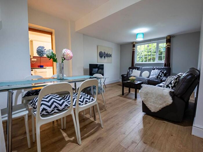 6 Bedroom House To Rent In Downs Road, Canterbury, CT2