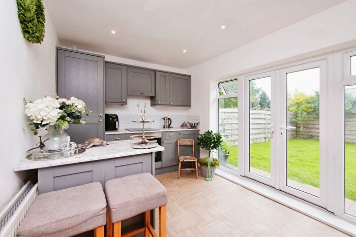 3 Bedroom Detached House For Sale In Usher Lane, Haxby, York, YO32