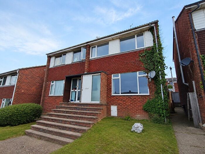 3 Bedroom Semi-Detached House To Rent In Sandcroft Avenue, Ryde, PO30