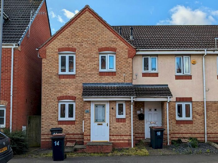 3 Bedroom End Of Terrace House To Rent In Carnation Way, Nuneaton, CV10