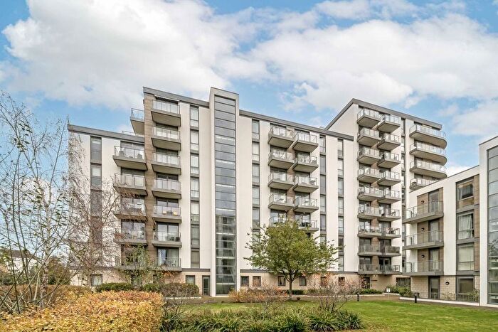 1 Bedroom Flat To Rent In Ealing Road, Brentford, TW8