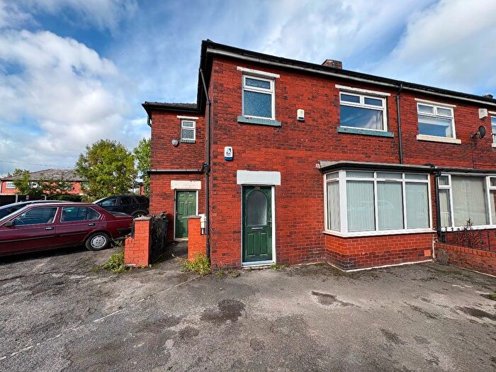 1 Bedroom Flat To Rent In Plodder Lane, Farnworth, Bolton, BL4