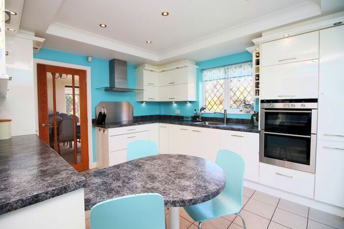 5 Bedroom Detached House For Sale In Trinity Gardens, Thornton-Cleveleys, FY5