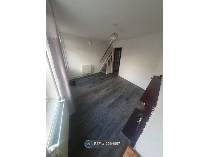 2 Bedroom End Of Terrace House To Rent In Caernarfon, Caernarfon, LL55