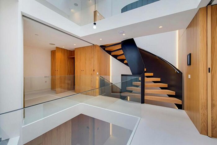 3 Bedroom Mews To Rent In Belmont Street, Chalk Farm, London, NW1