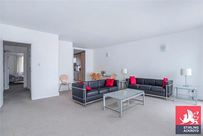 2 Bedroom Apartment To Rent In Three Colt Street, London, Uk, E14