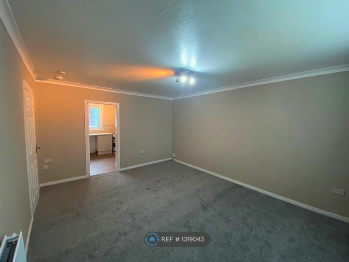 2 Bedroom Flat To Rent In Craigie Drive, Dundee DD4