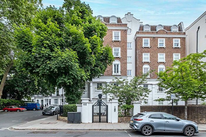 2 Bedroom Flat For Sale In Craven Hill Gardens, London, W2