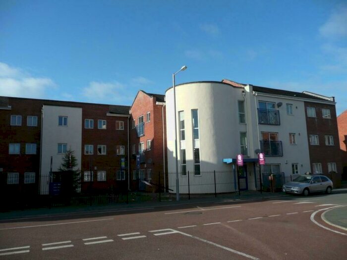 3 Bedroom Apartment To Rent In Mallow Street, Hulme, Manchester, M15