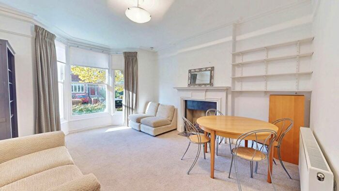 1 Bedroom Flat To Rent In Talbot Road, Highgate, N6