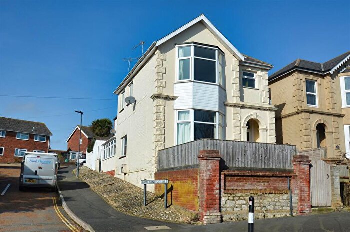 3 Bedroom Semi-Detached House For Sale In Central Ryde, PO33