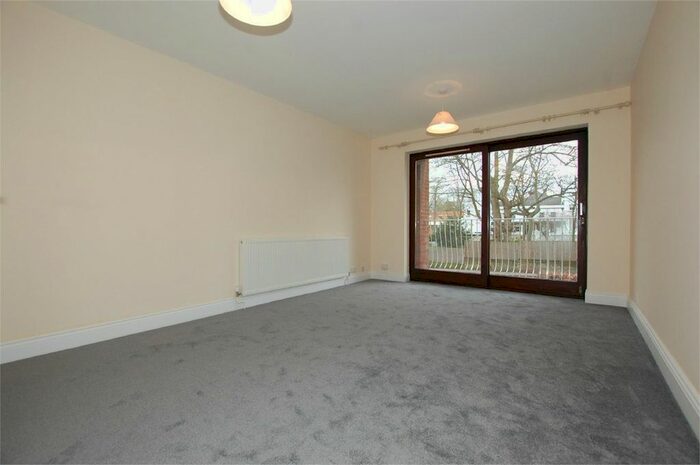 1 Bedroom Flat To Rent In Alexander Court, 89 Bromley Road, Shortlands BR2