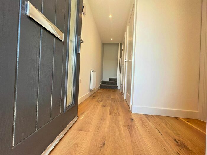 2 Bedroom Property To Rent In Thomas Sawyer Way, Watford, WD18