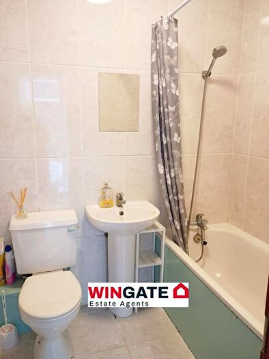 1 Bedroom Flat To Rent In Hendon Lane, London, N3