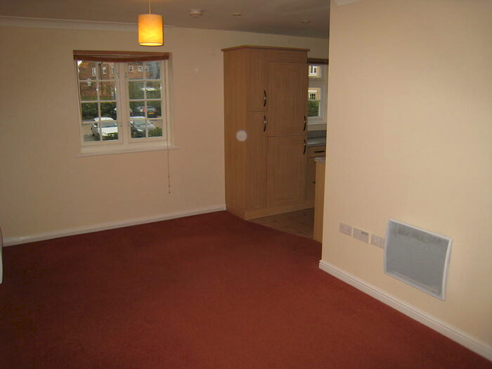1 Bedroom Flat To Rent In Roche Close, Rochford, SS4