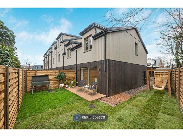 2 Bedroom Terraced House To Rent In Croft Hall, TN8