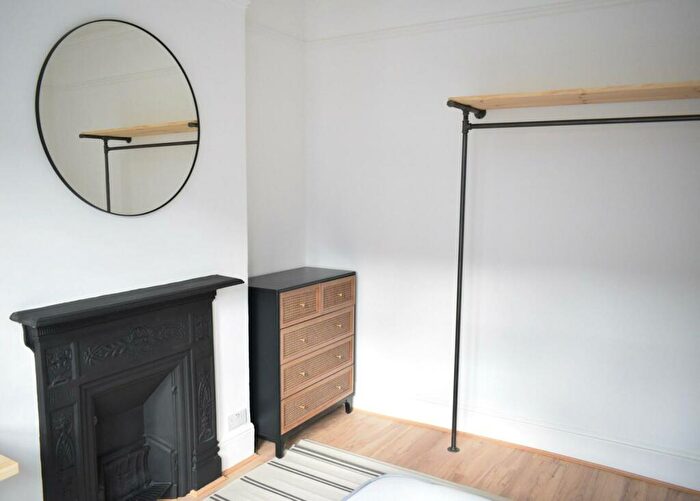 6 Bedroom Terraced House To Rent In Kimberley Gardens, London, N4