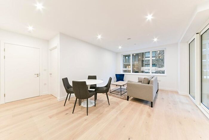 1 Bedroom Flat For Sale In Walworth Road, Elephant & Castle, London, SE17