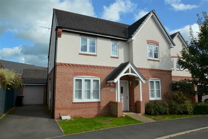 4 Bedroom Detached House To Rent In Severn Way, Holmes Chapel, CW4