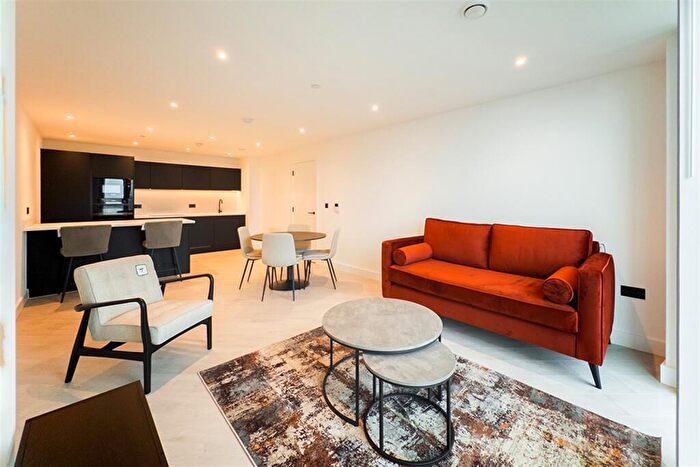 2 Bedroom Apartment To Rent In Vista River Tower, M3