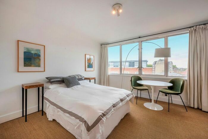 1 Bedroom Studio To Rent In Bristol House, Lower Sloane Street, SW1W